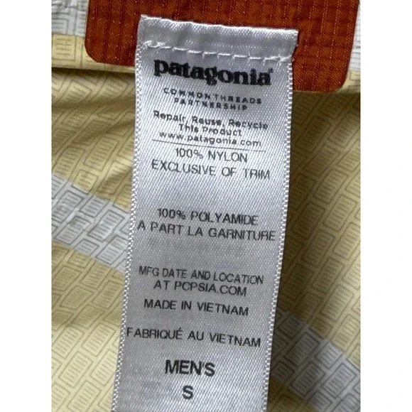Patagonia Mens Orange Ripstop Nylon Hooded Rain Jacket Shell Small Waterproof
